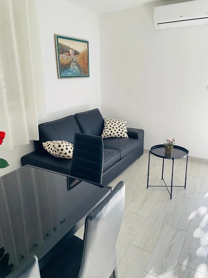 Apartment Paulina Trogir 0*,  Croatia